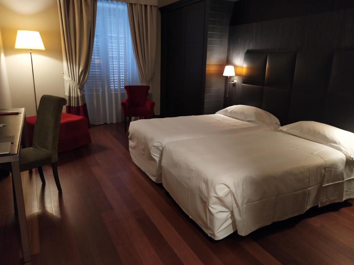 Hotel Porta Felice & Spa Палермо Екстер'єр фото